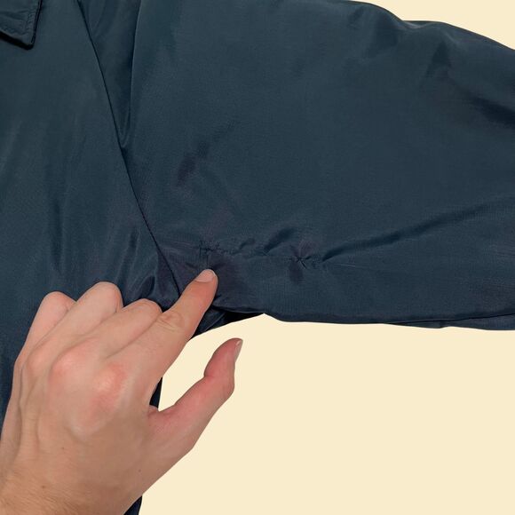 Vintage 1970s XL Ciba-Geigy blue jacket with faux fur lining/white embroidery - Picture 7 of 10